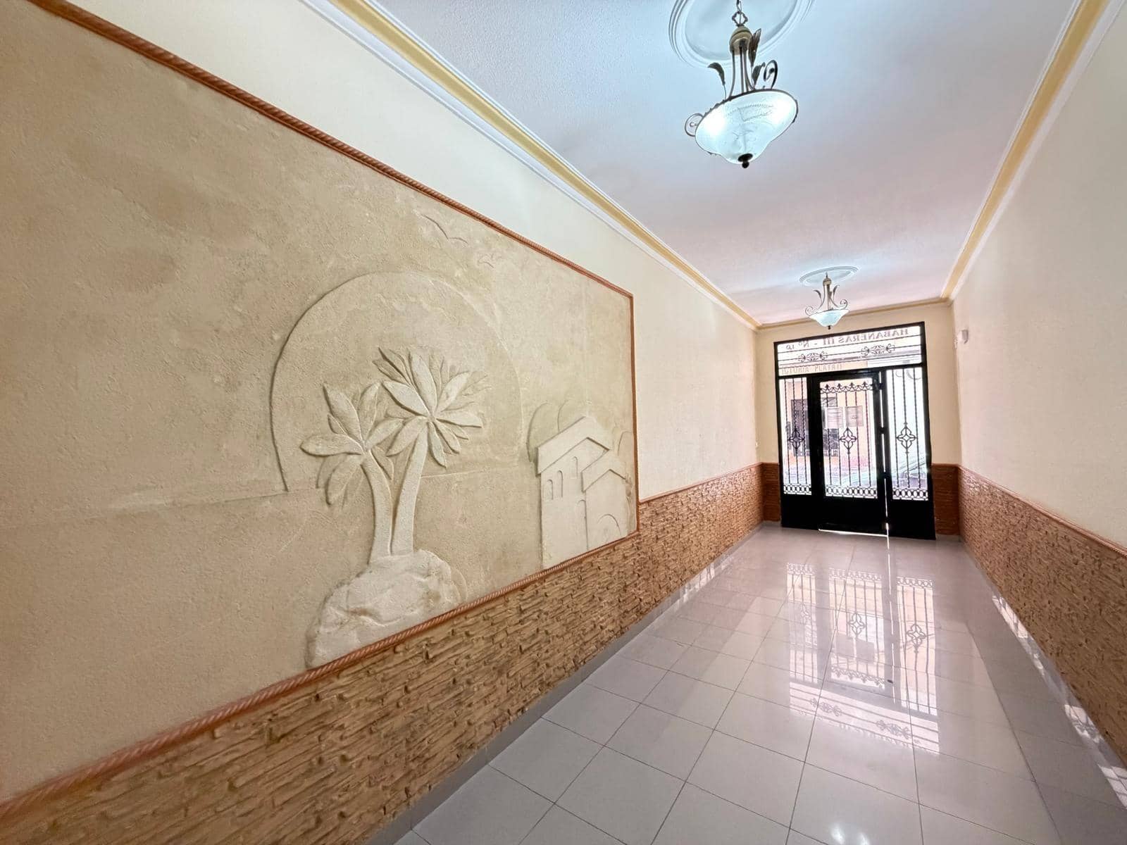 2 sypialnia Apartament na sprzedaż w Torrevieja z garażem - 210 000 € (Ref: 10171733)