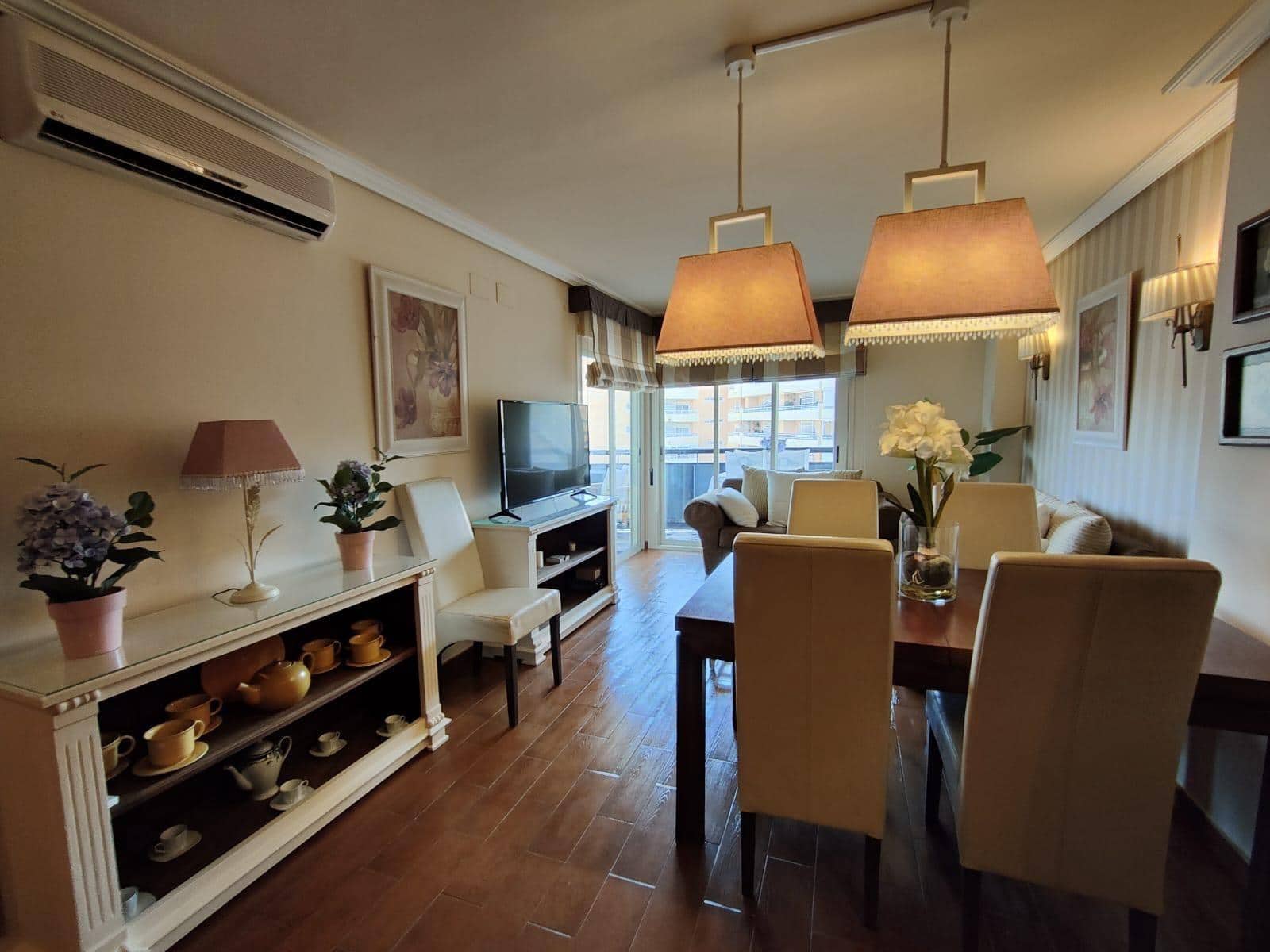 2 soveværelse Penthouse til leje i La Villajoyosa / Vila Joiosa med swimmingpool garage - € 2.000 (Ref: 10177193)