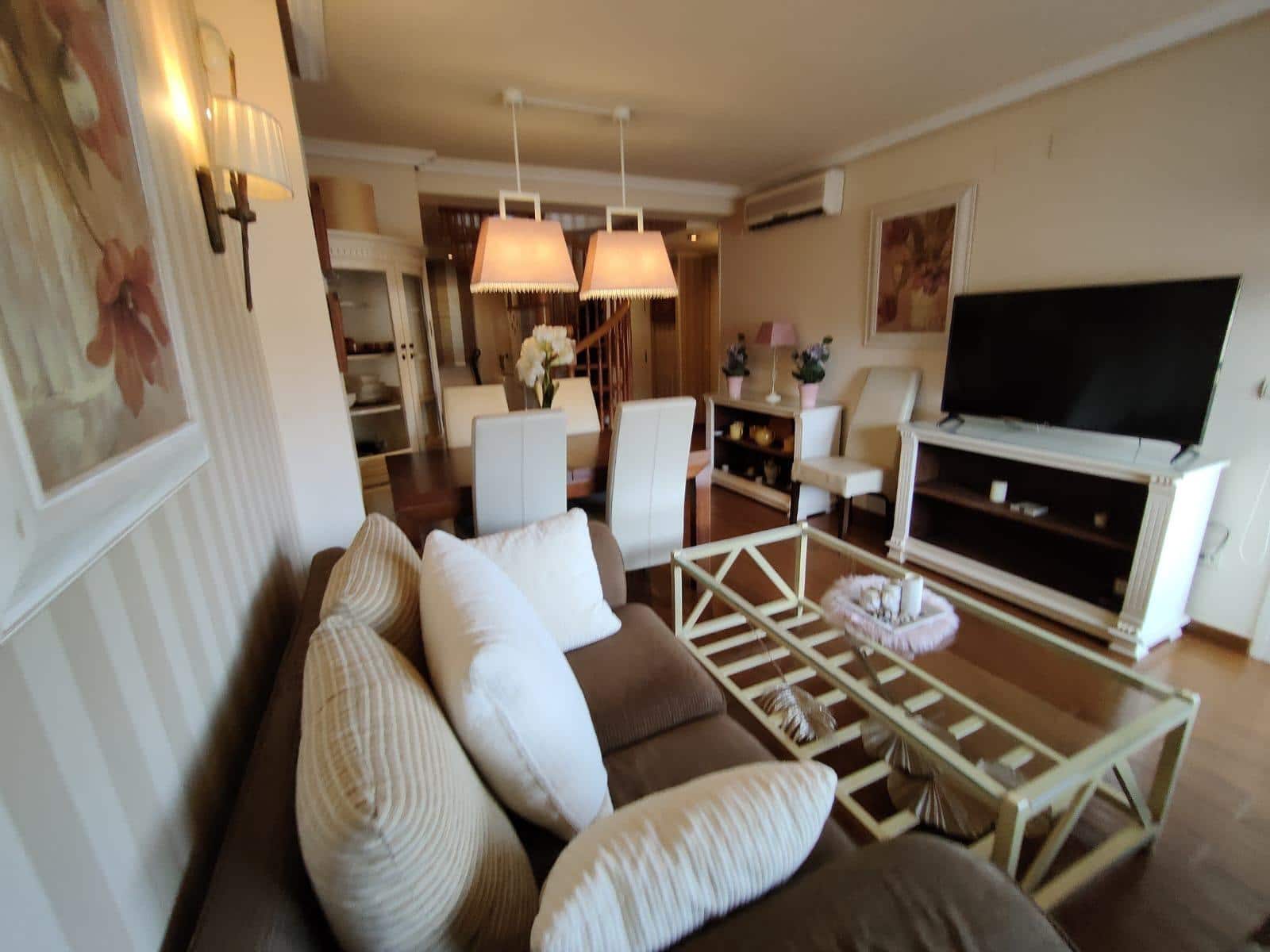 2 soveværelse Penthouse til leje i La Villajoyosa / Vila Joiosa med swimmingpool garage - € 2.000 (Ref: 10177193)
