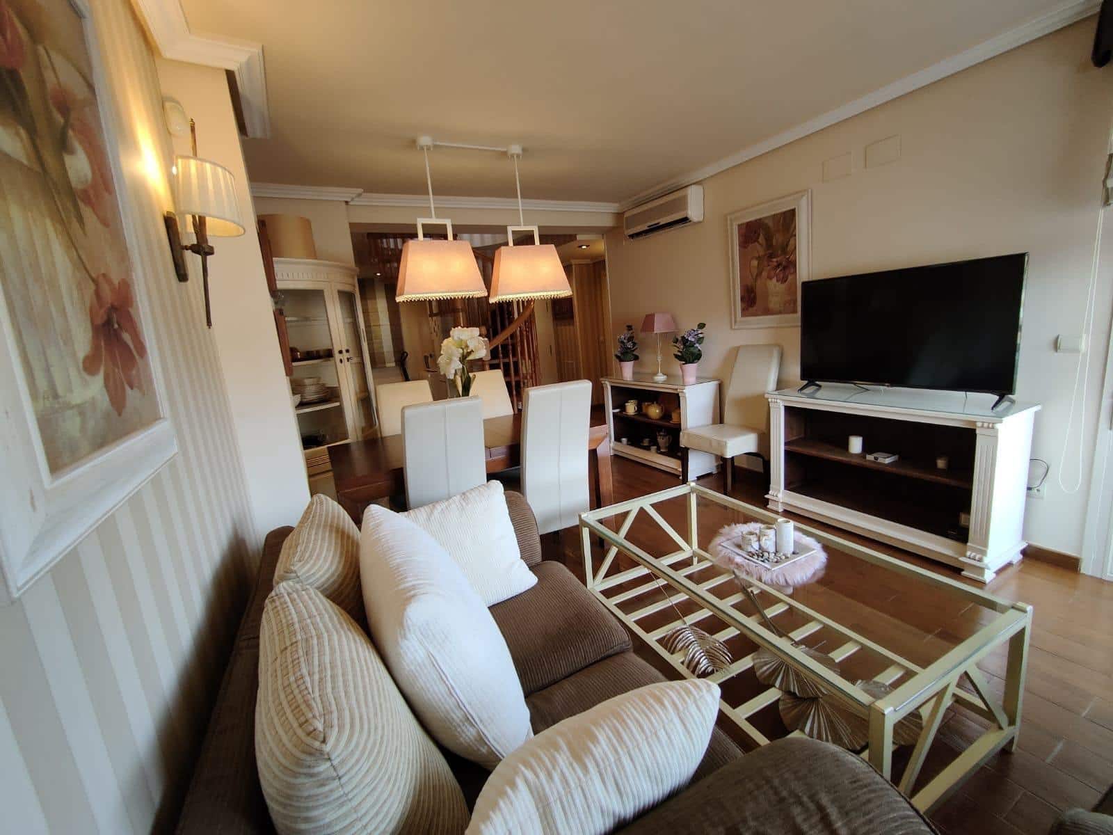 2 soveværelse Penthouse til leje i La Villajoyosa / Vila Joiosa med swimmingpool garage - € 2.000 (Ref: 10177193)