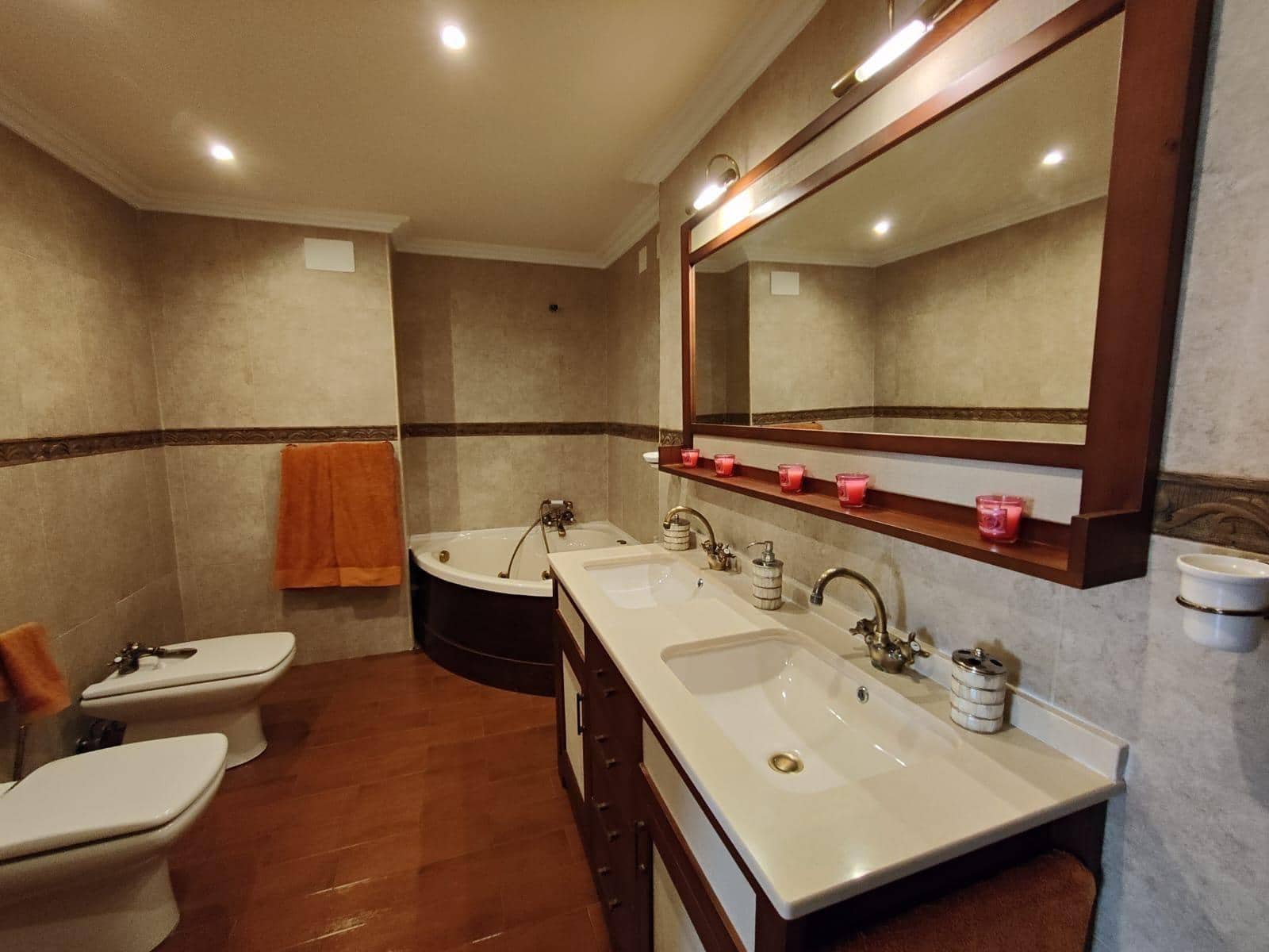 2 soveværelse Penthouse til leje i La Villajoyosa / Vila Joiosa med swimmingpool garage - € 2.000 (Ref: 10177193)