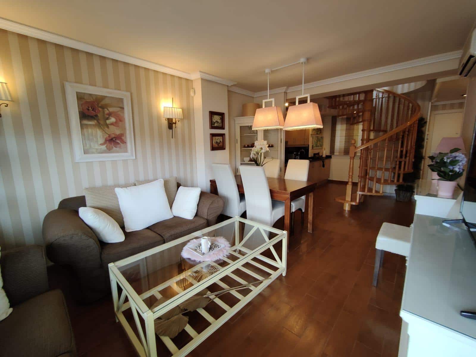 2 soveværelse Penthouse til leje i La Villajoyosa / Vila Joiosa med swimmingpool garage - € 2.000 (Ref: 10177193)