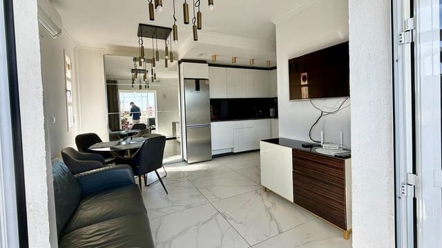2 slaapkamer Bungalow te koop in Torreblanca, Torrevieja met zwembad - € 199.000 (Ref: 10177196)