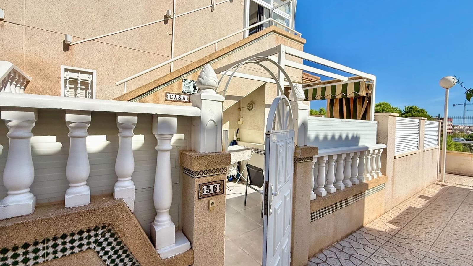 2 slaapkamer Bungalow te koop in Torrevieja met zwembad - € 199.000 (Ref: 10177196)