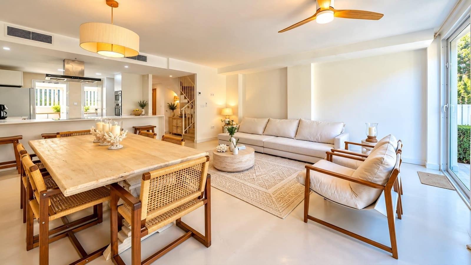 4 quarto Moradia em Banda para venda em Alicante cidade com piscina garagem - 650 000 € (Ref: 10180659)