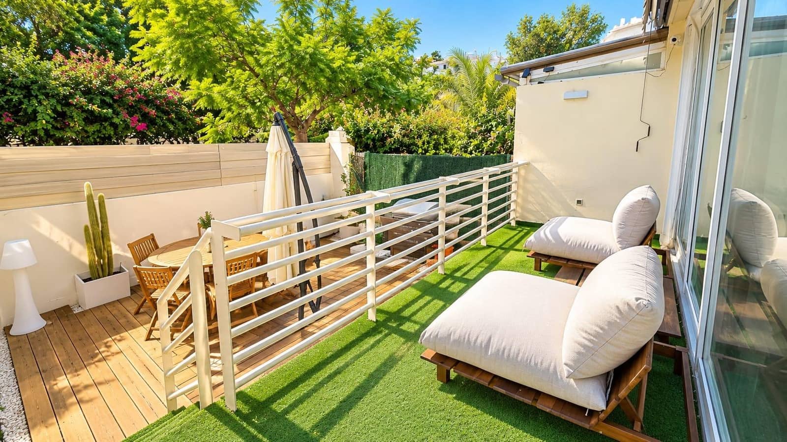 4 quarto Moradia em Banda para venda em Alicante cidade com piscina garagem - 650 000 € (Ref: 10180659)
