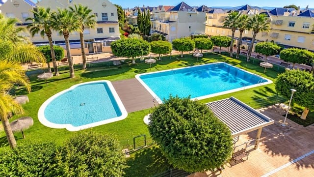 4 quarto Moradia em Banda para venda em Alicante Golf, Alicante cidade com piscina garagem - 650 000 € (Ref: 10180659)