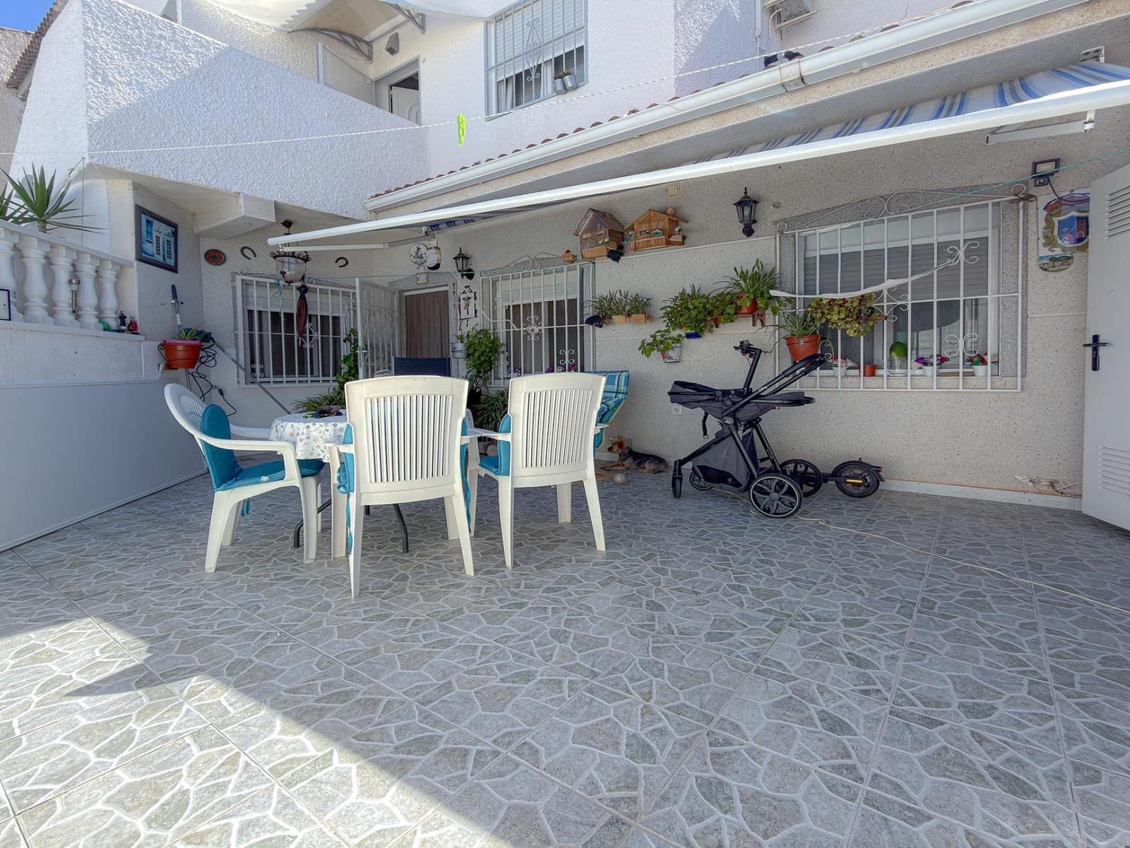 2 slaapkamer Rijtjeshuis te koop in Torrevieja - € 119.900 (Ref: 10180661)