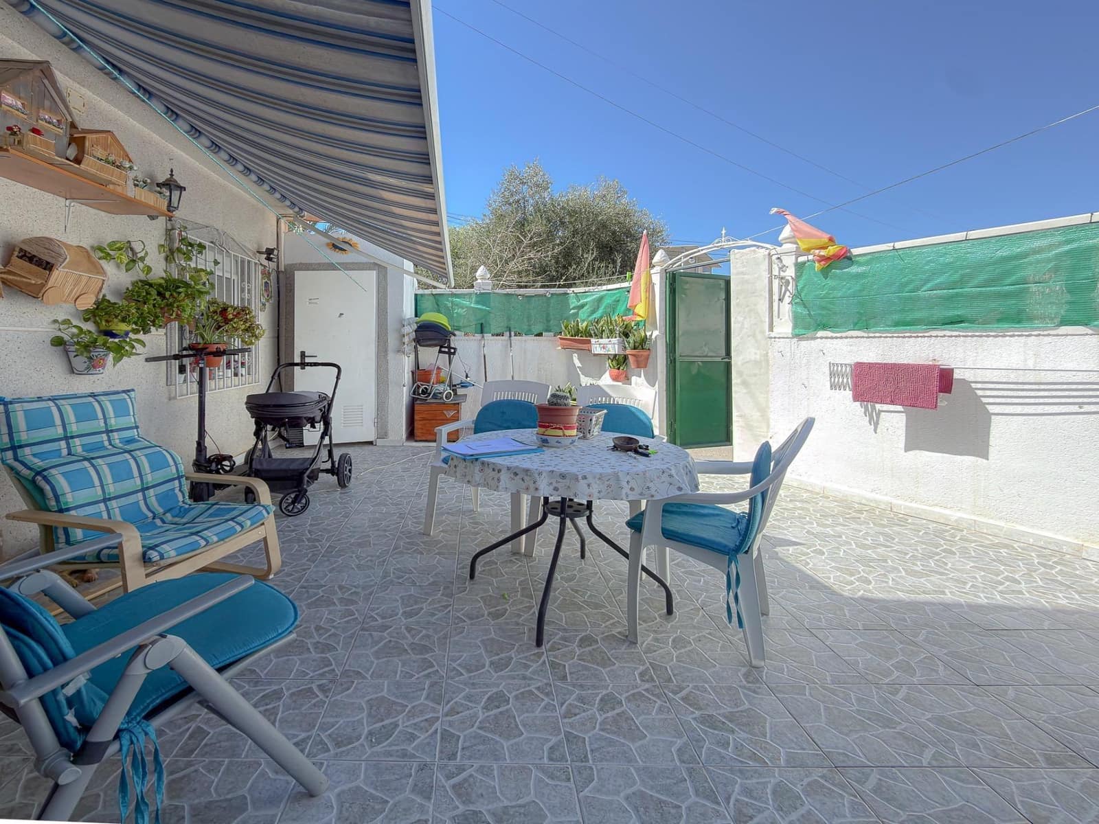 2 slaapkamer Rijtjeshuis te koop in Torrevieja - € 119.900 (Ref: 10180661)
