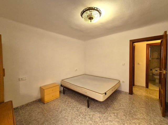 2 slaapkamer Appartement te koop in Alicante stad - € 105.000 (Ref: 10184990)