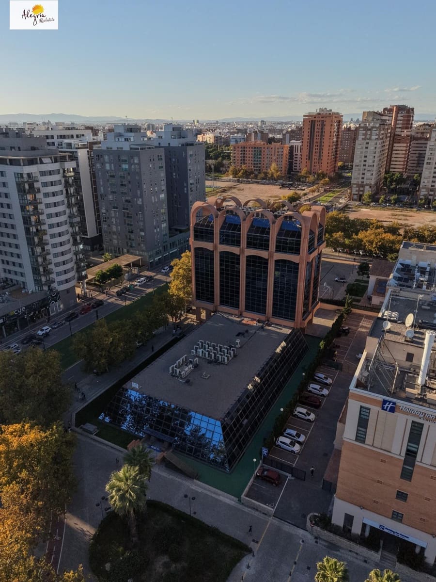 Escritório para venda em Valencia cidade - 238 500 € (Ref: 10187131)