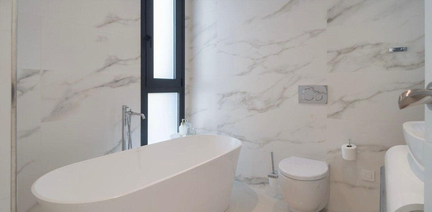 5 bedroom Villa for sale in Finestrat with pool garage - € 2,100,000 (Ref: 4968102)