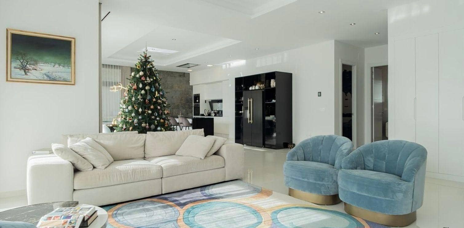 5 bedroom Villa for sale in Finestrat with pool garage - € 2,100,000 (Ref: 4968102)