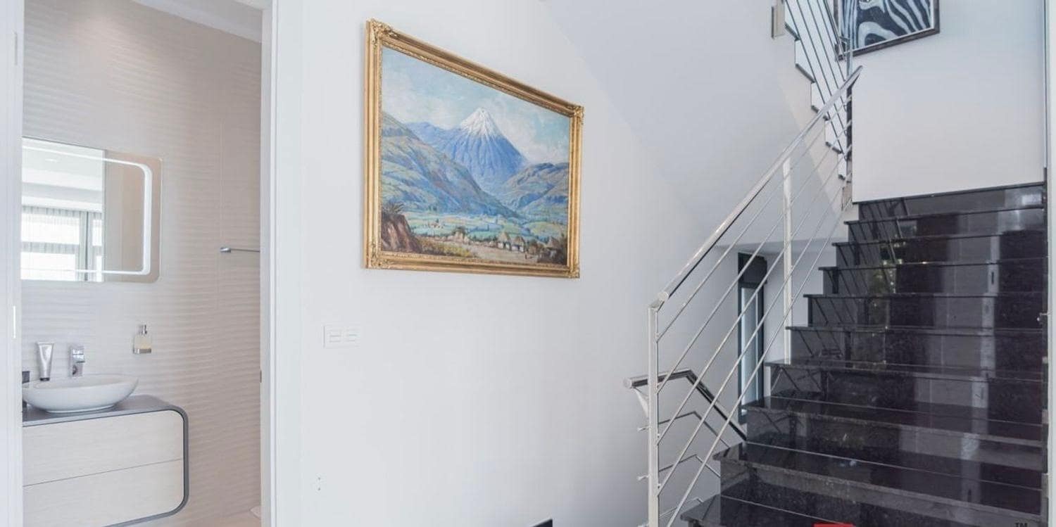 5 bedroom Villa for sale in Finestrat with pool garage - € 2,100,000 (Ref: 4968102)