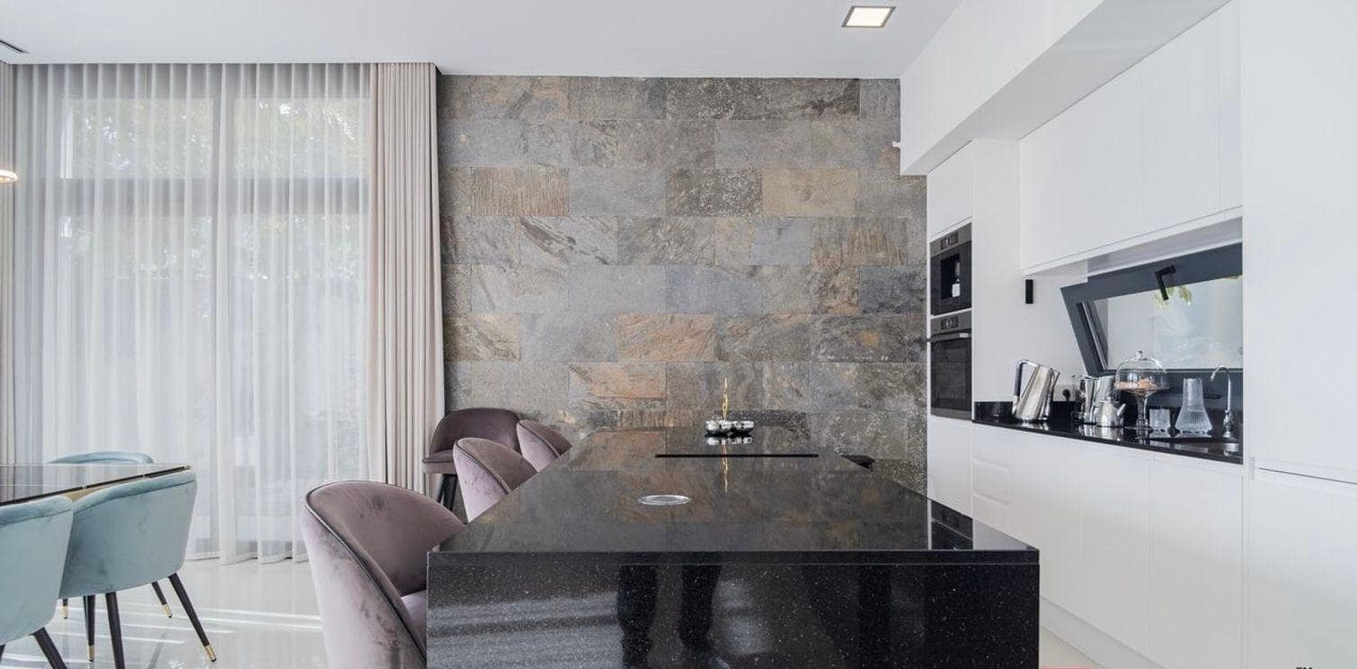 5 bedroom Villa for sale in Finestrat with pool garage - € 2,100,000 (Ref: 4968102)