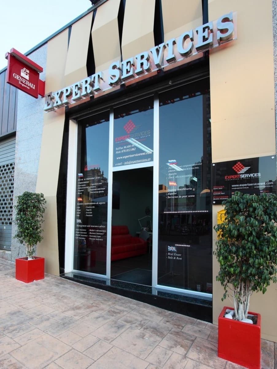 Commerciale in vendita in Benidorm con garage - 200.000 € (Rif: 5214029)