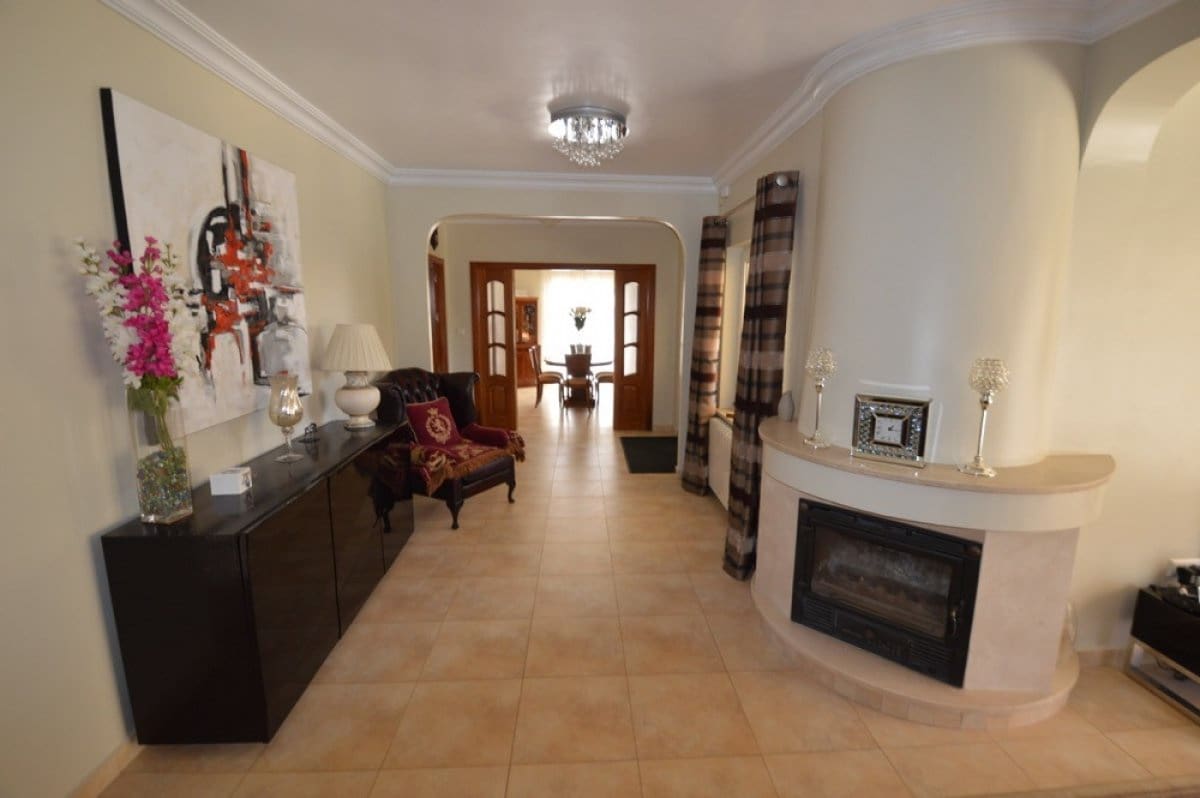 4 bedroom Villa for sale in Cabo Roig with pool garage - € 1,100,000 (Ref: 5214050)