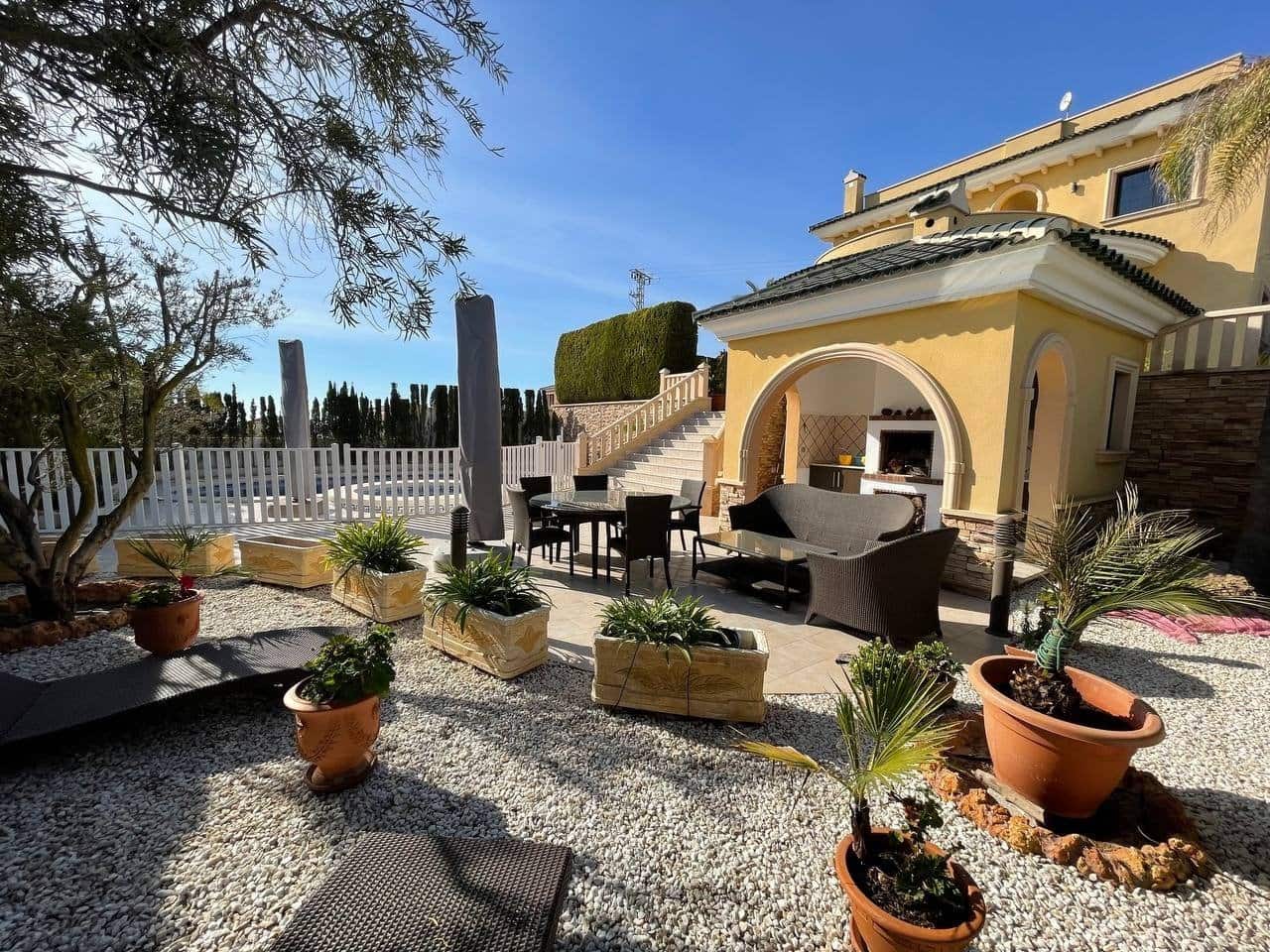 Chalet de 4 habitaciones en Ciudad Quesada en venta con piscina garaje - 950.000 € (Ref: 6165981)