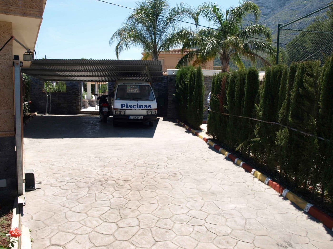 11 sypialnia Finka/Dom wiejski na sprzedaż w Denia z basenem garażem - 899 000 € (Ref: 6386947)