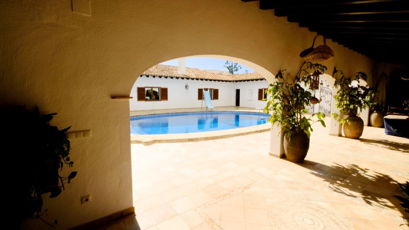 4 Zimmer Villa zu verkaufen in Benissa mit Pool Garage - 2.950.000 € (Ref: 6401742)