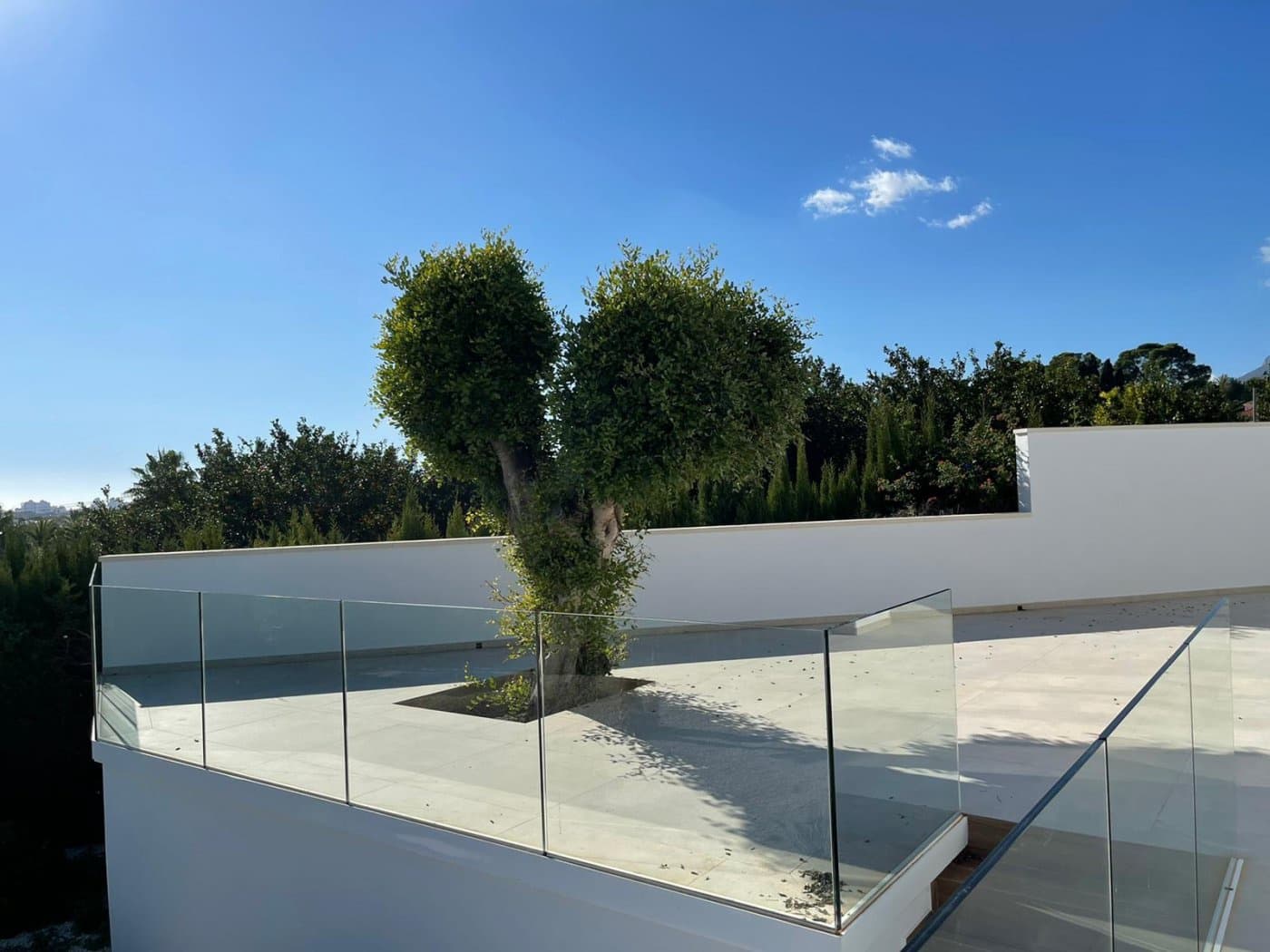 4 bedroom Villa for sale in Altea with pool garage - € 2,250,000 (Ref: 6444146)