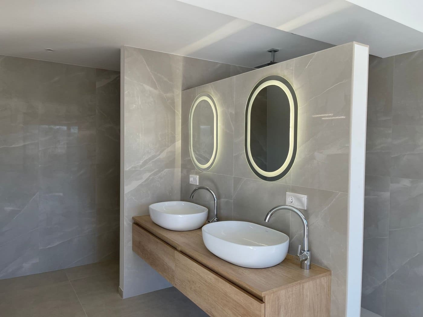 4 bedroom Villa for sale in Altea with pool garage - € 2,250,000 (Ref: 6444146)