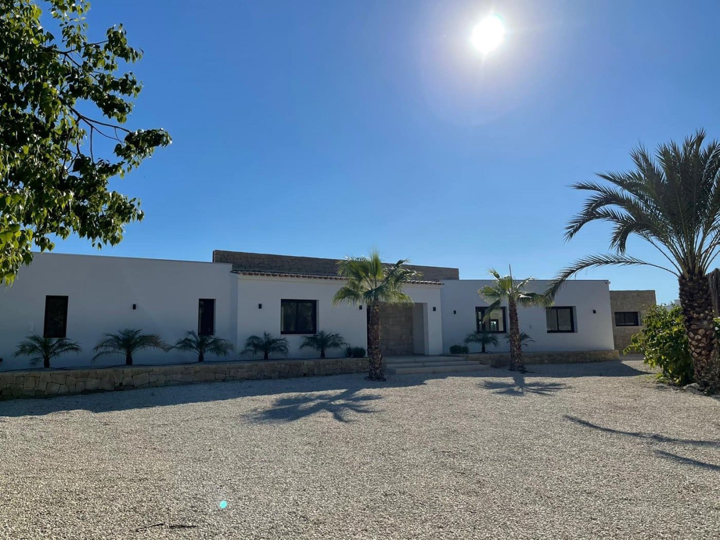 4 bedroom Villa for sale in Altea with pool garage - € 2,250,000 (Ref: 6444146)