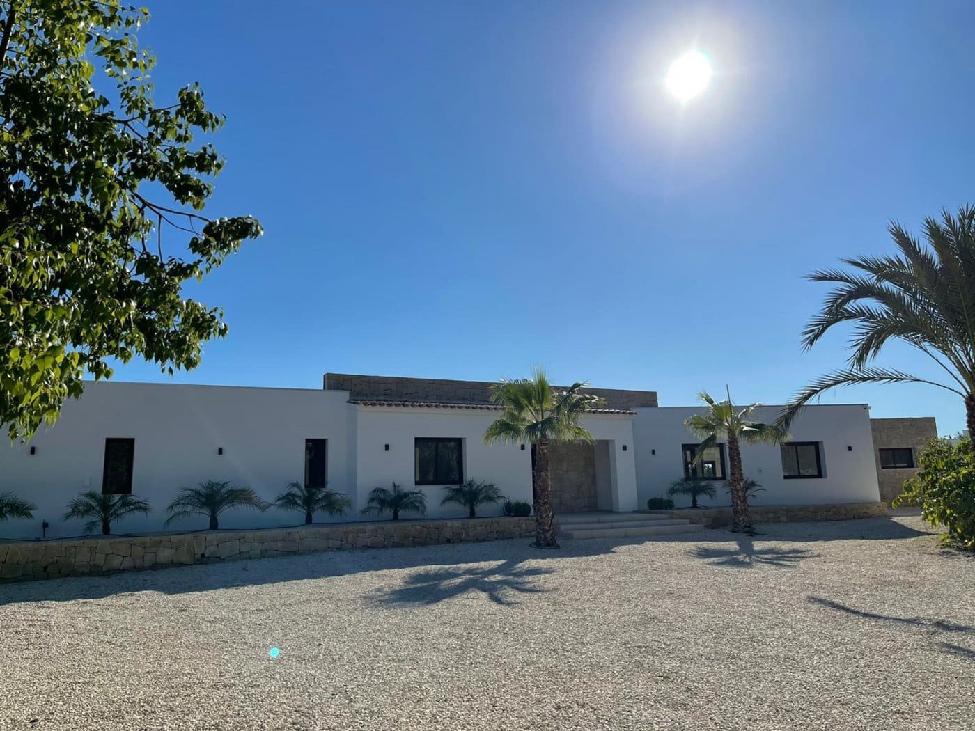 4 bedroom Villa for sale in Altea with pool garage - € 2,250,000 (Ref: 6444146)