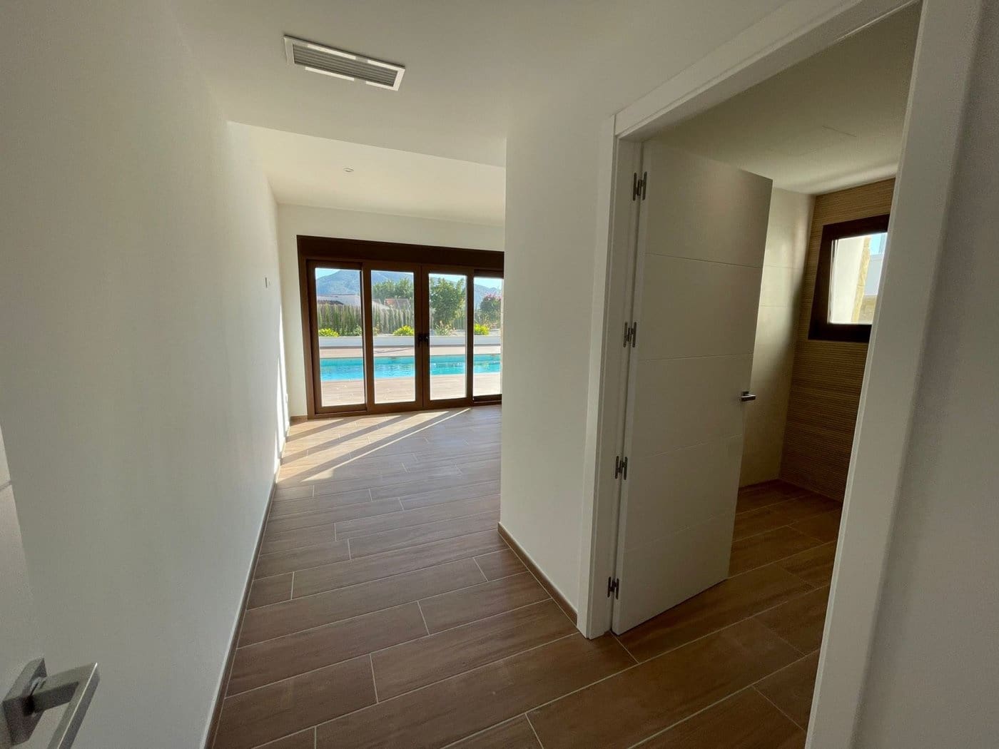 4 bedroom Villa for sale in Altea with pool garage - € 2,250,000 (Ref: 6444146)