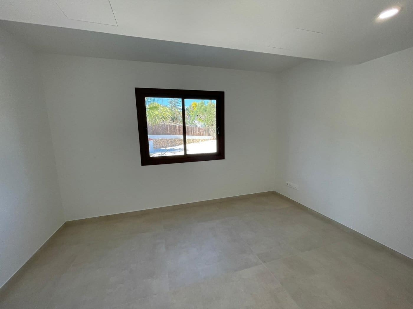 4 bedroom Villa for sale in Altea with pool garage - € 2,250,000 (Ref: 6444146)