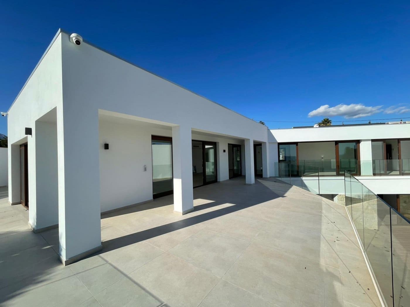 4 bedroom Villa for sale in Altea with pool garage - € 2,250,000 (Ref: 6444146)