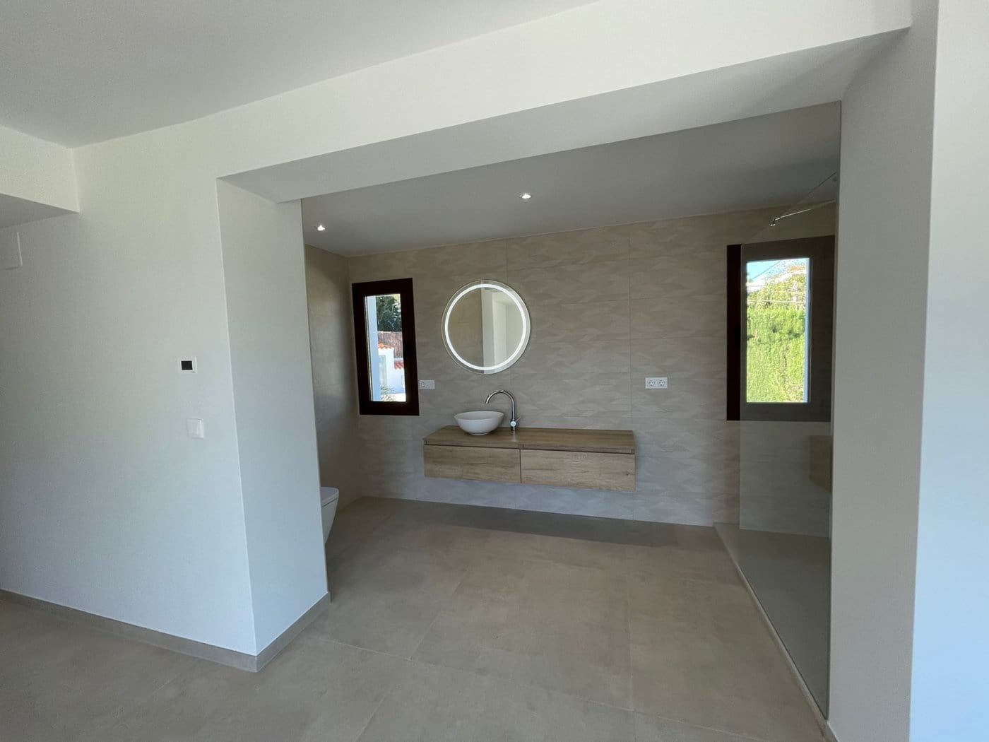 4 bedroom Villa for sale in Altea with pool garage - € 2,250,000 (Ref: 6444146)