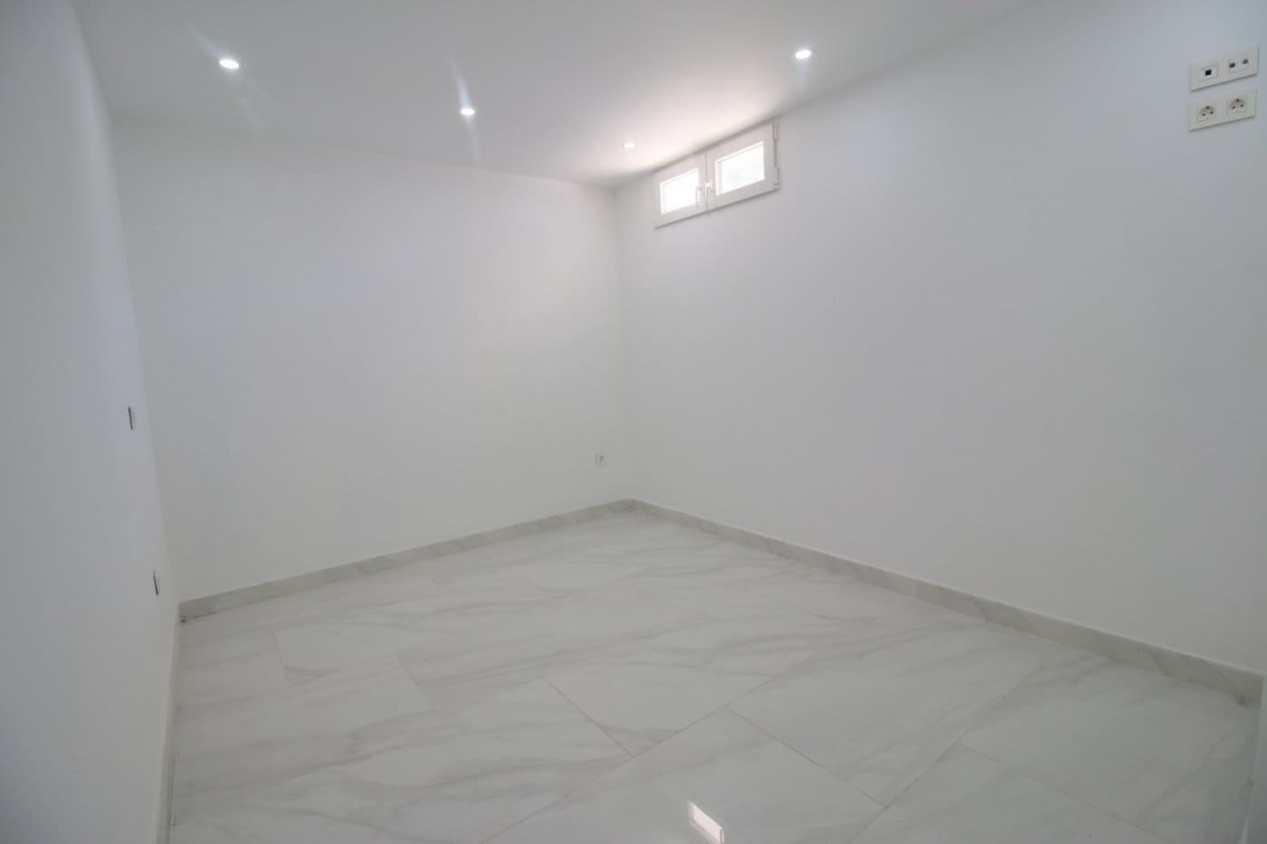 4 soveværelse Villa til salg i La Nucia med swimmingpool - € 620.000 (Ref: 6666721)