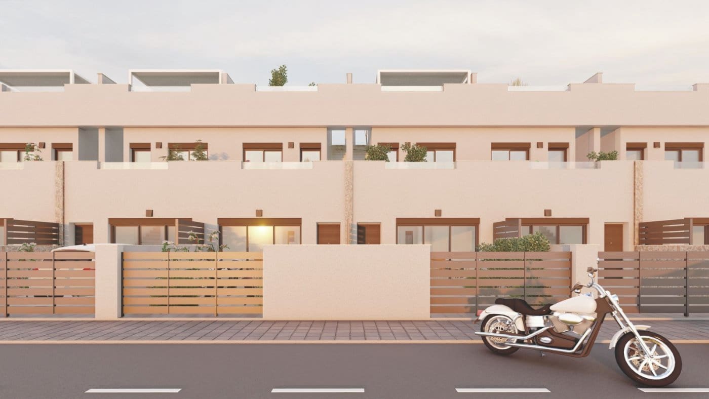 3 soverom Kjedet enebolig til salgs i Pilar de la Horadada med svømmebasseng - € 374 900 (Ref: 6798416)