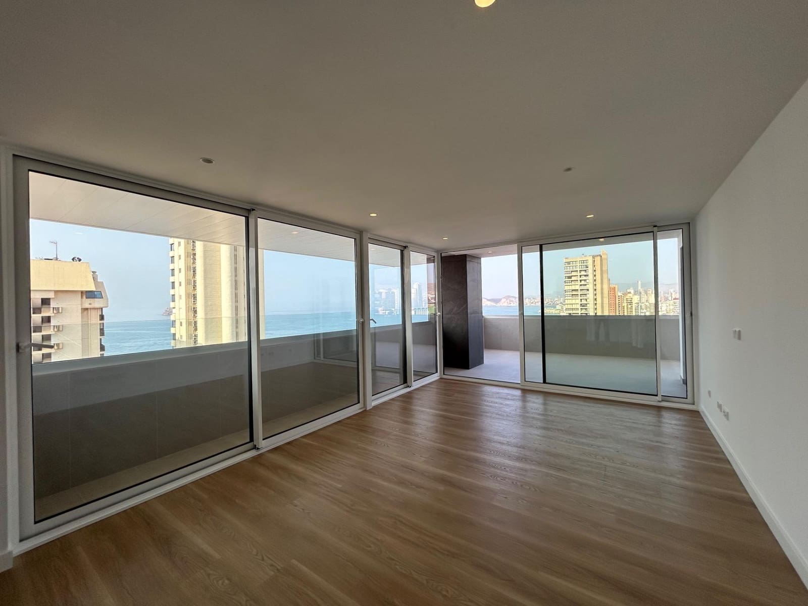 3 camera da letto Appartamento in vendita in Benidorm con piscina garage - 820.000 € (Rif: 6980690)