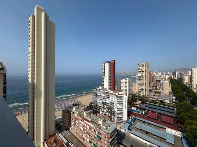 3 bedroom Flat for sale in Levante, Benidorm with pool garage - € 820,000 (Ref: 6980690)