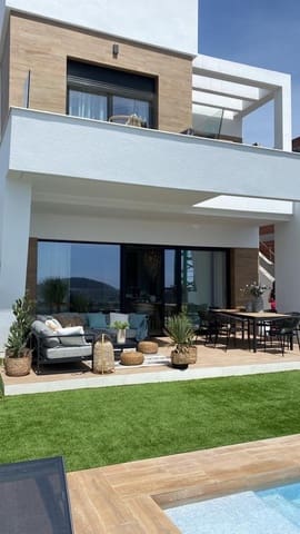3 bedroom Villa for sale in Finestrat with pool - € 690,000 (Ref: 7012281)