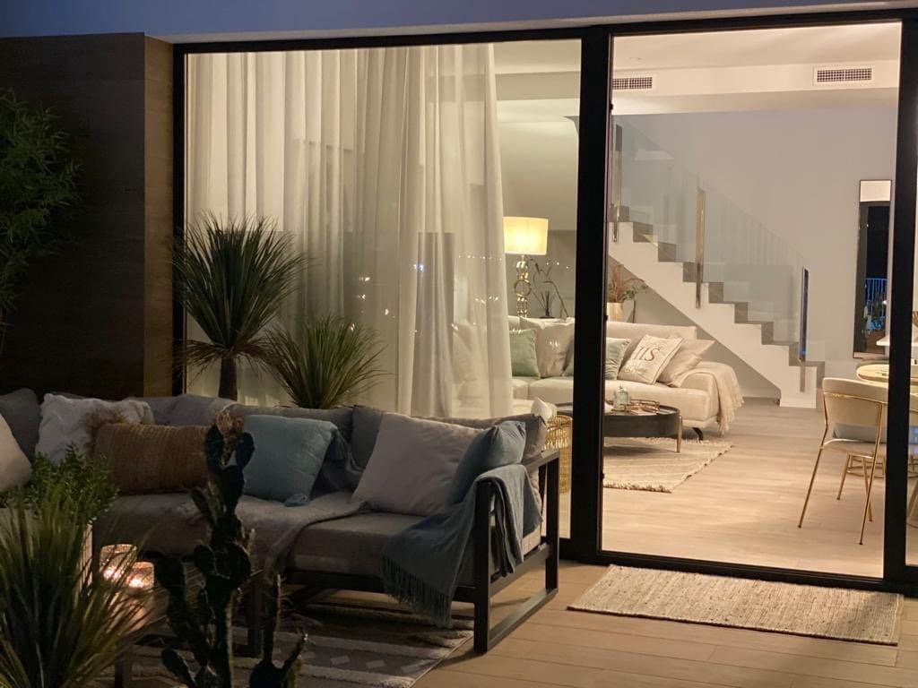 3 bedroom Villa for sale in Finestrat with pool - € 690,000 (Ref: 7012281)