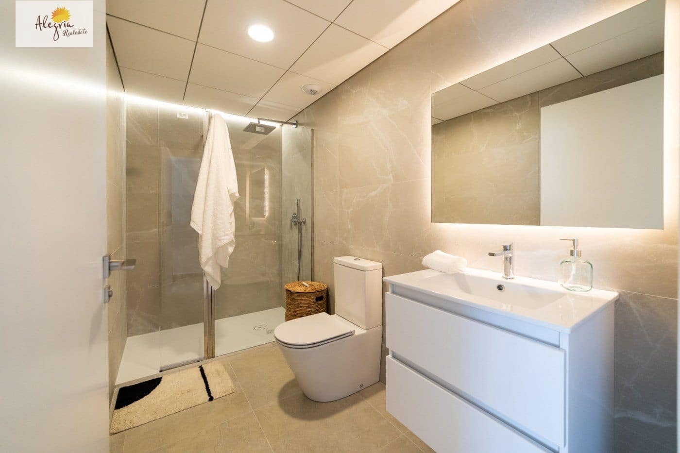 3 makuuhuone Huoneisto myytävänä paikassa Gran Alacant mukana uima-altaan - 405 000 € (Ref: 7091026)