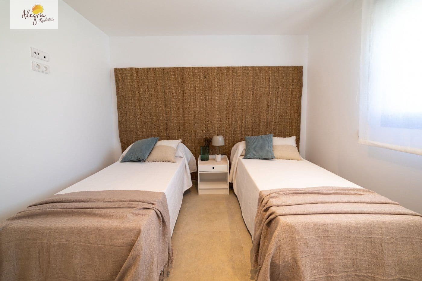 3 makuuhuone Huoneisto myytävänä paikassa Gran Alacant mukana uima-altaan - 405 000 € (Ref: 7091026)