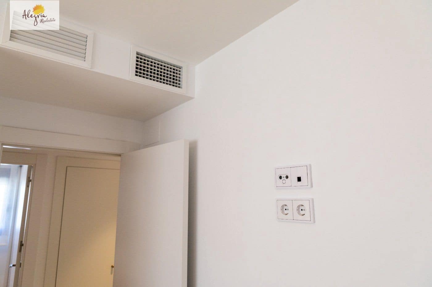 3 makuuhuone Huoneisto myytävänä paikassa Gran Alacant mukana uima-altaan - 405 000 € (Ref: 7091026)