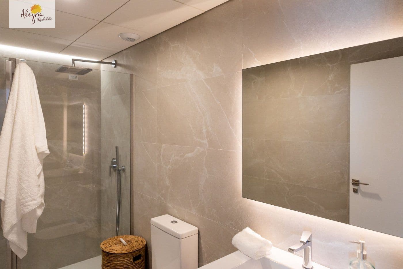 3 makuuhuone Huoneisto myytävänä paikassa Gran Alacant mukana uima-altaan - 405 000 € (Ref: 7091026)