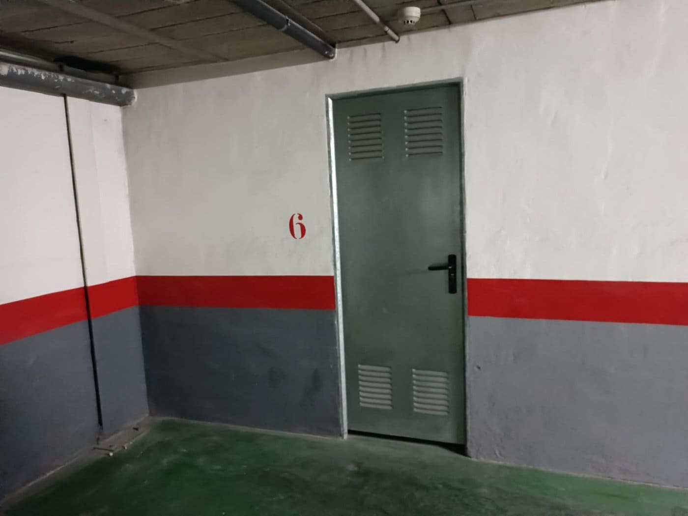 Garage til salg i Alicante by - € 33.500 (Ref: 7110832)