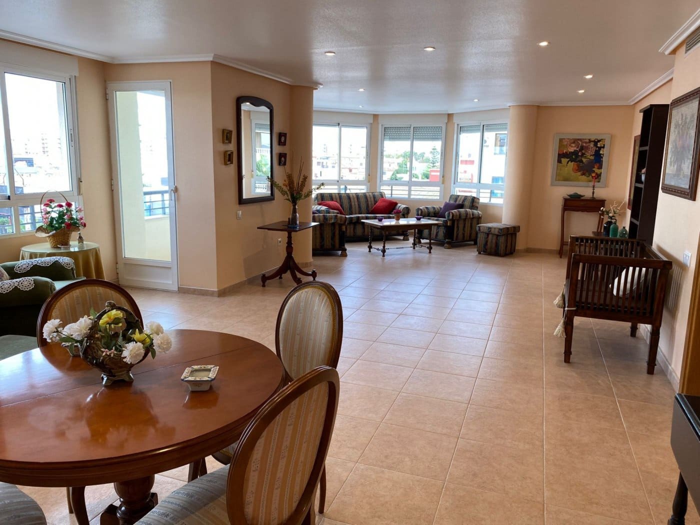 Apartamento de 5 habitaciones en Torrevieja en venta - 260.000 € (Ref: 7233547)