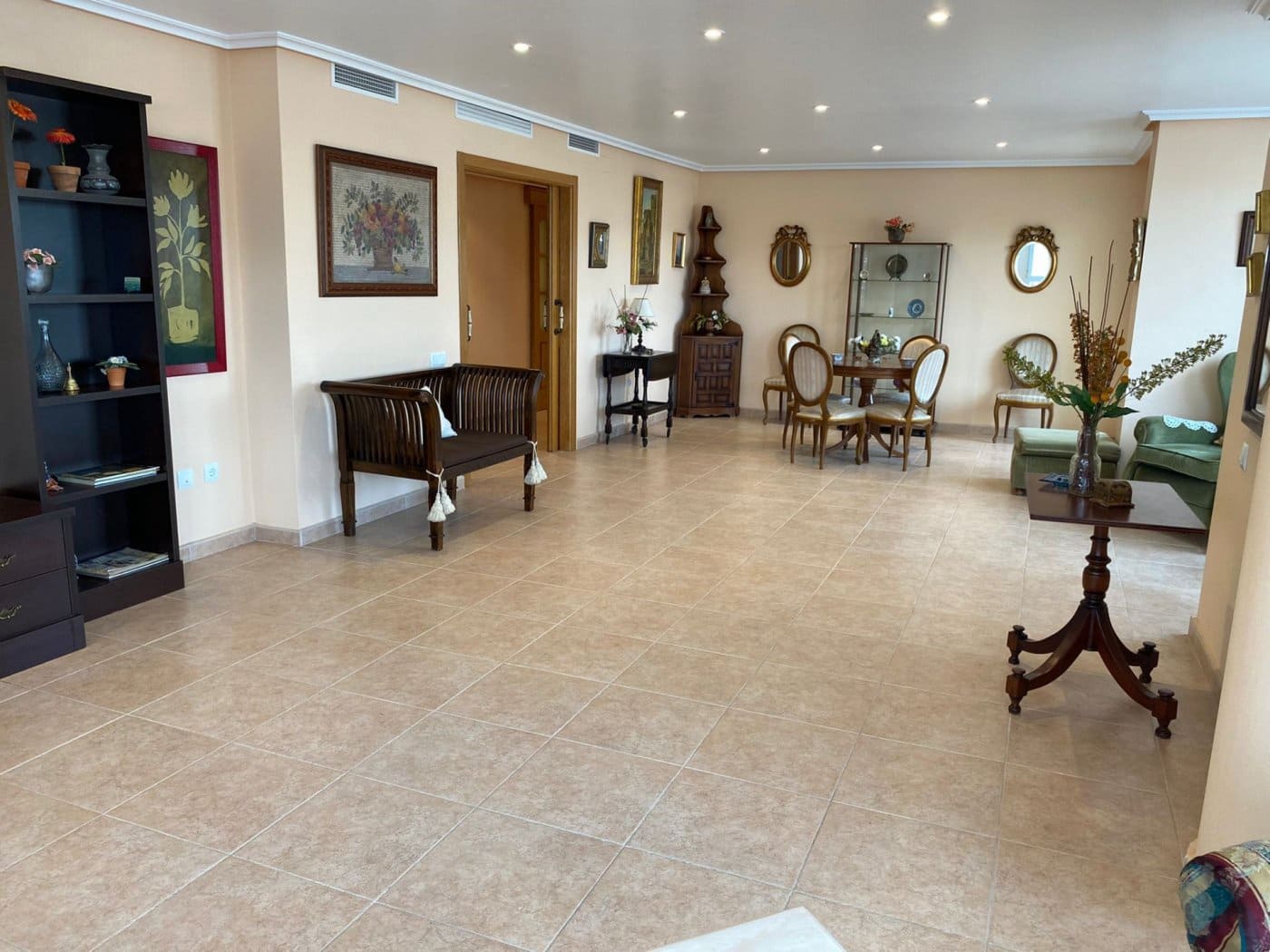 Apartamento de 5 habitaciones en Torrevieja en venta - 260.000 € (Ref: 7233547)