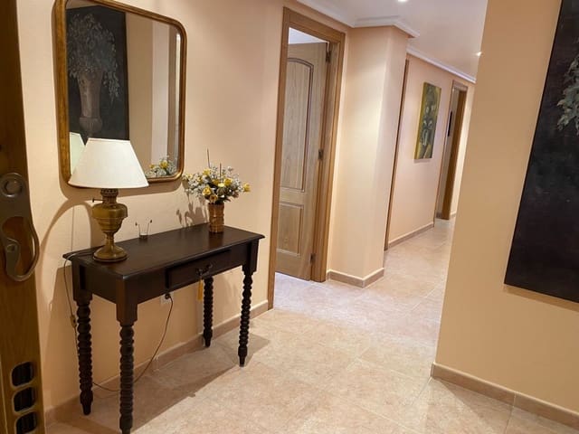 Apartamento de 5 habitaciones en Centro, Torrevieja en venta - 260.000 € (Ref: 7233547)