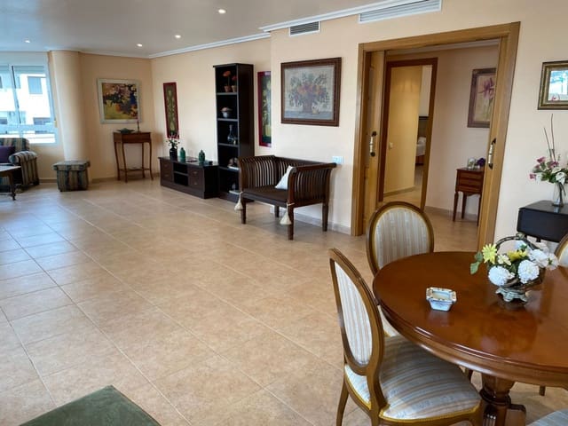 Apartamento de 5 habitaciones en Centro, Torrevieja en venta - 260.000 € (Ref: 7233547)