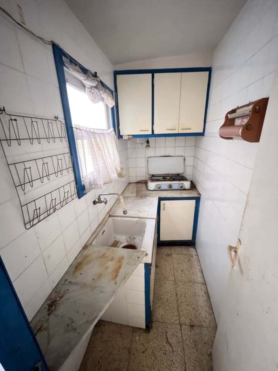 6 soverom Hus til salgs i Sella - € 149 000 (Ref: 7257805)