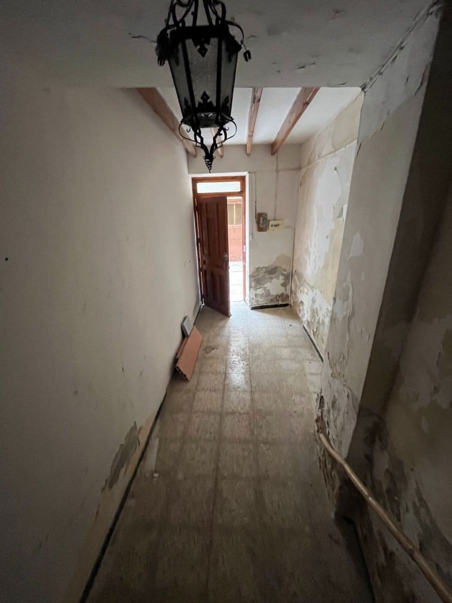 6 soverom Hus til salgs i Sella - € 149 000 (Ref: 7257805)