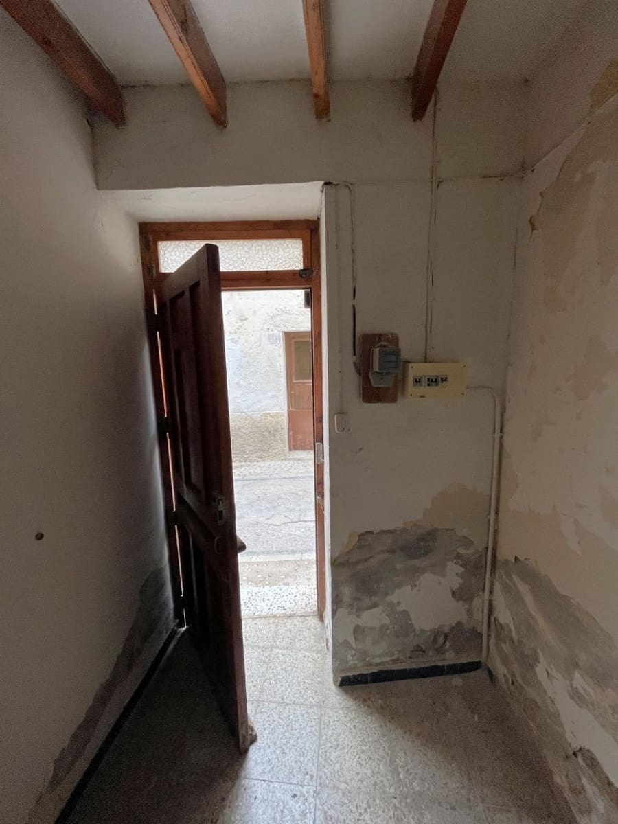 6 soverom Hus til salgs i Sella - € 149 000 (Ref: 7257805)